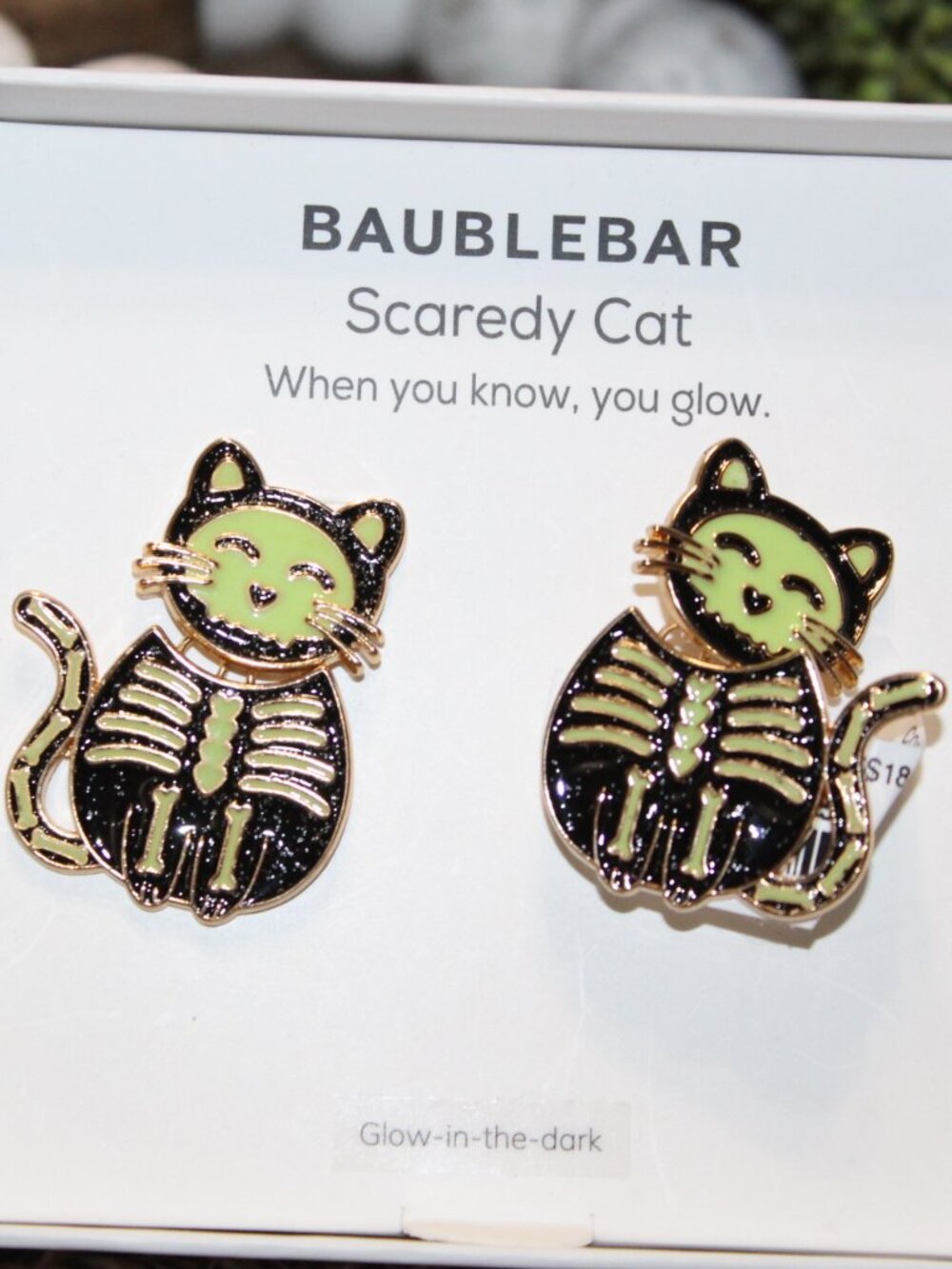 NWT Baublebar scaredy cat earrings GLOW IN THE DARK! - Picture 5 of 6
